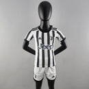 Conjunto Infantil Juventus 2022/23 - Home